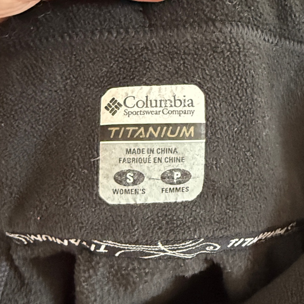 Columbia Women’s Black Fleece Zip Pullover Size Small Cozy Layer - Picture 4 of 4
